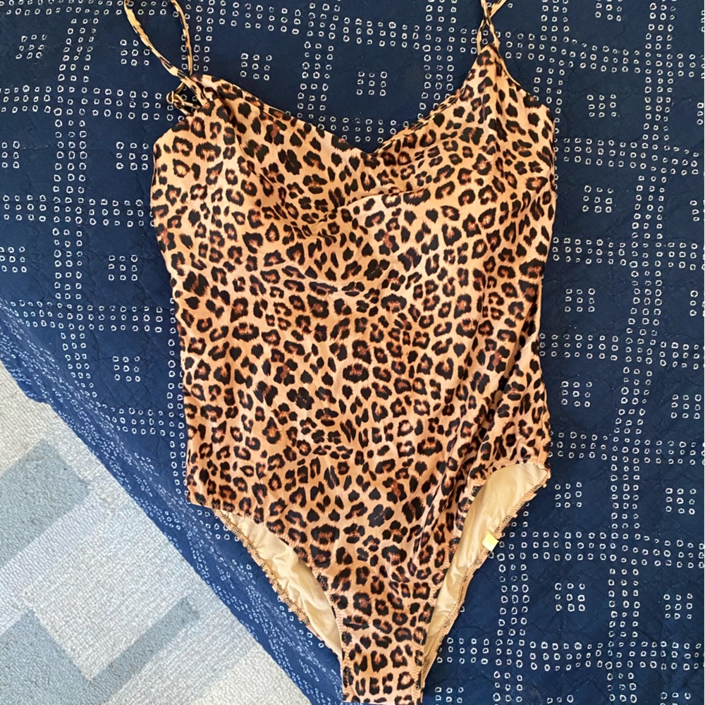 NWT Summersalt one piece swimsuit